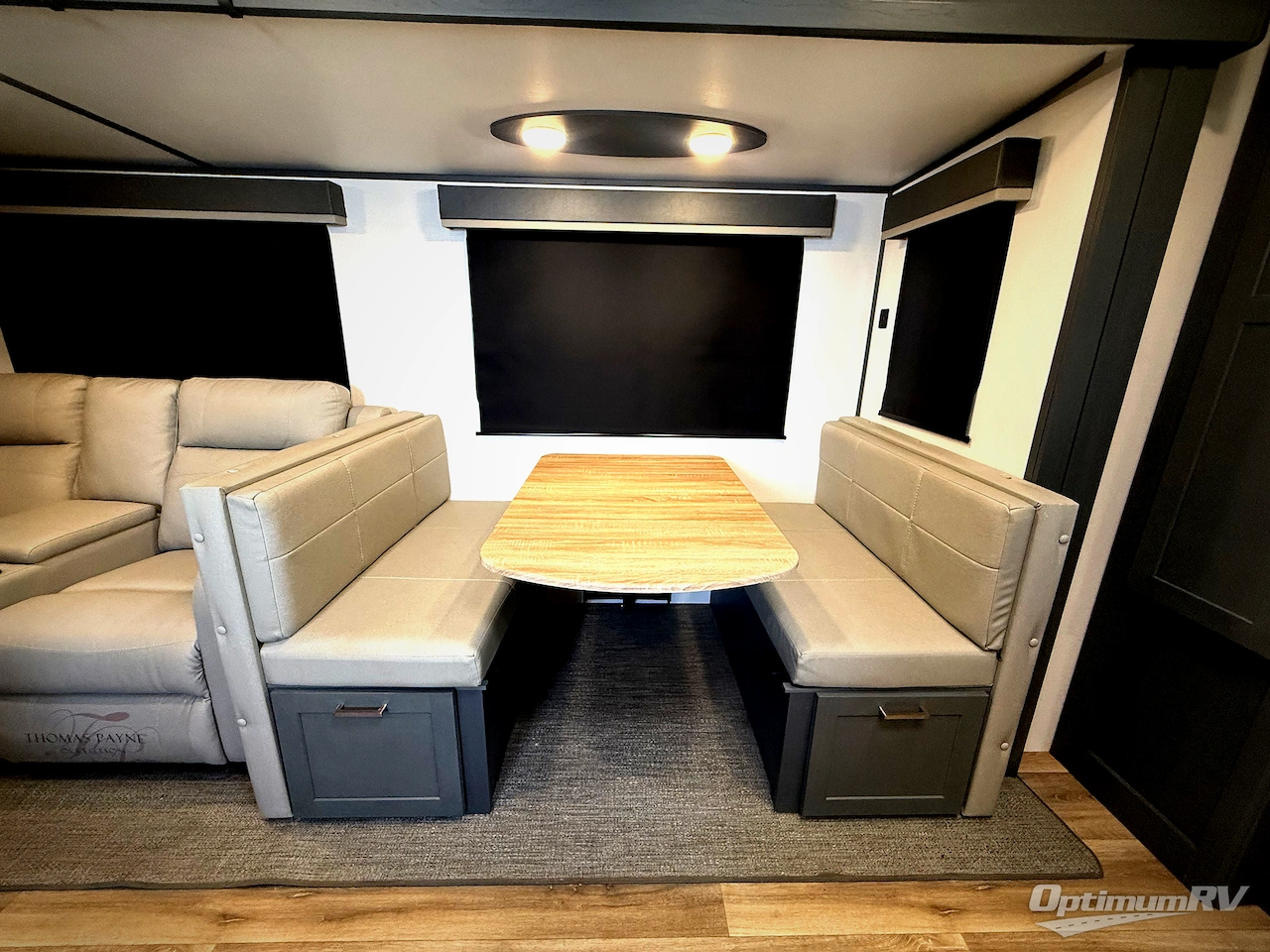2023 Keystone Premier Ultra Lite 25FKPR Photo 9