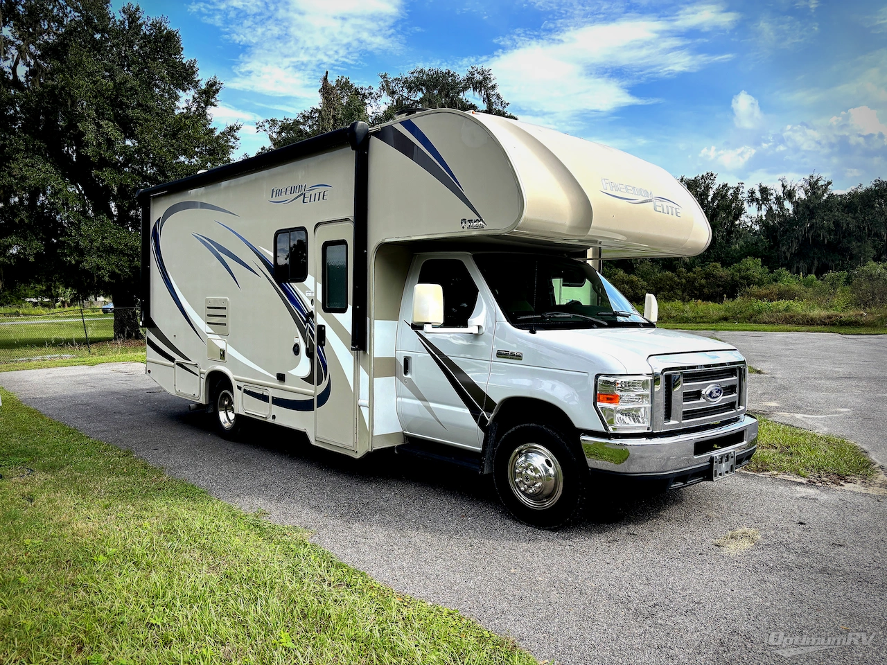 2018 Thor FREEDOM ELITE 24HE Photo 1