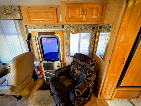 2003 Newmar Kountry Star 3651 RV Photo 3