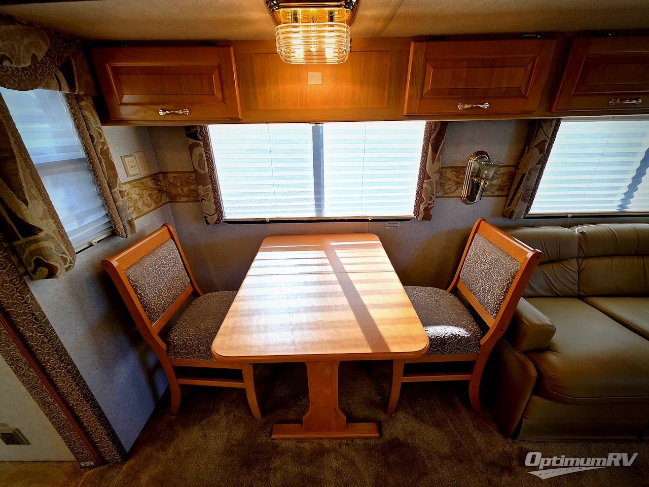 2003 Newmar Kountry Star 3651 Photo 11