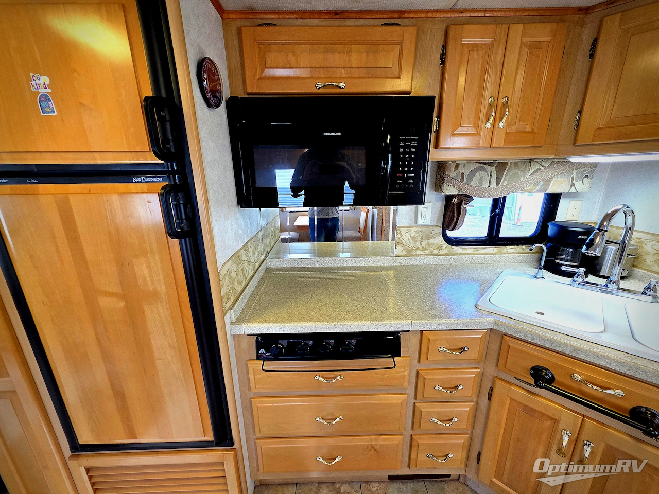 2003 Newmar Kountry Star 3651 Photo 13