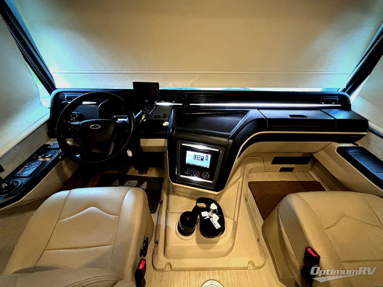2021 Entegra Vision 31V Photo 8