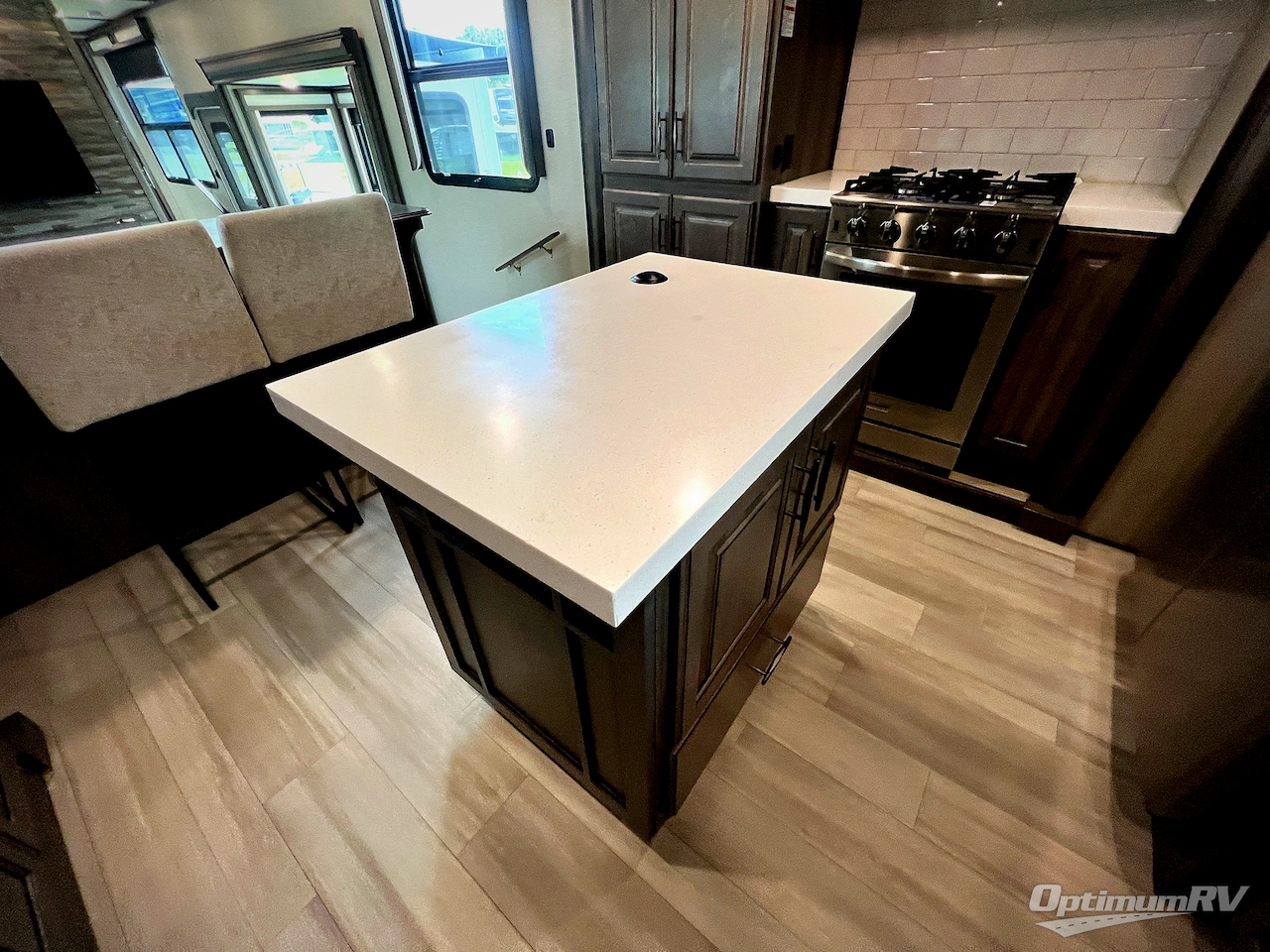 2022 Grand Design Solitude 390RK Photo 11