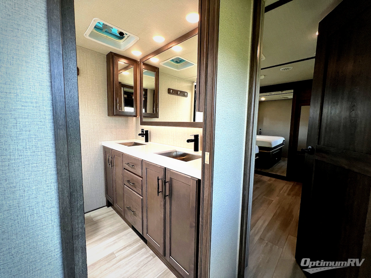 2022 Grand Design Solitude 390RK Photo 20