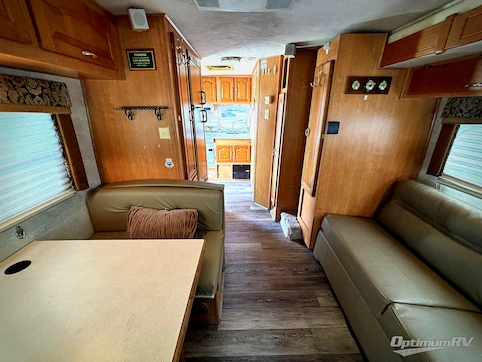 2003 Forest River Lexington 270S RV Photo 2