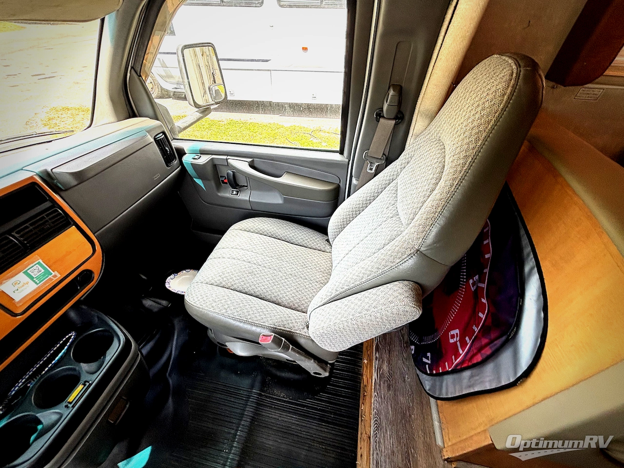 2003 Forest River Lexington 270S Photo 9