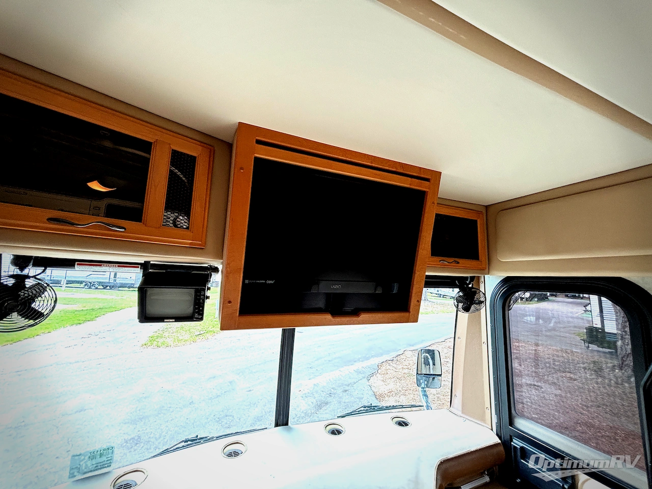 2006 Fleetwood Discovery 39L Photo 10