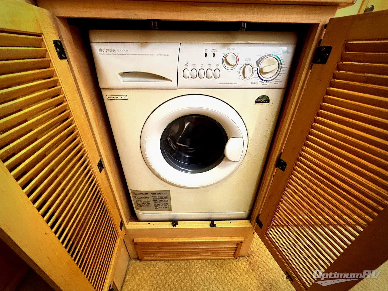2006 Fleetwood Discovery 39L Photo 20