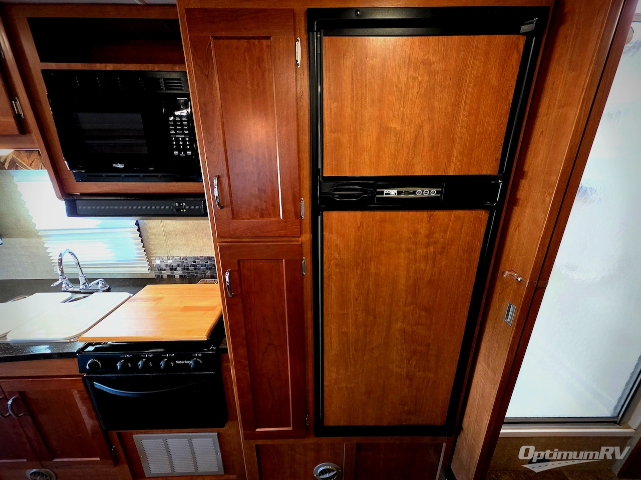 2017 Winnebago Minnie Winnie 31K Photo 8