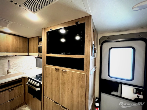 2020 Grand Design Imagine 2150RB RV Photo 3