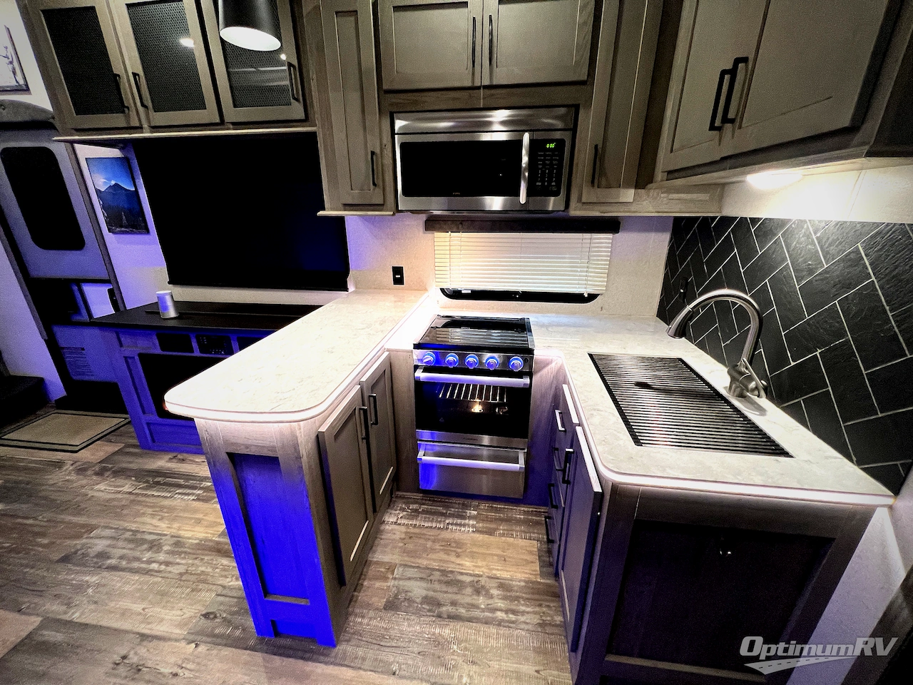 2021 Keystone Raptor 351 Photo 35