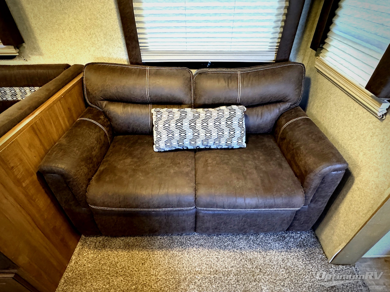 2018 Forest River Rockwood Signature Ultra Lite 8326BHS Photo 12