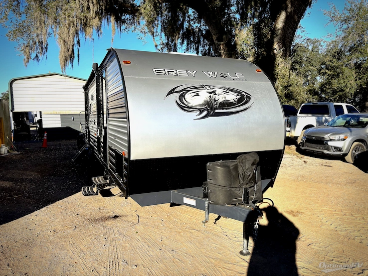 2022 Forest River Cherokee Grey Wolf 27DBH RV Photo 1