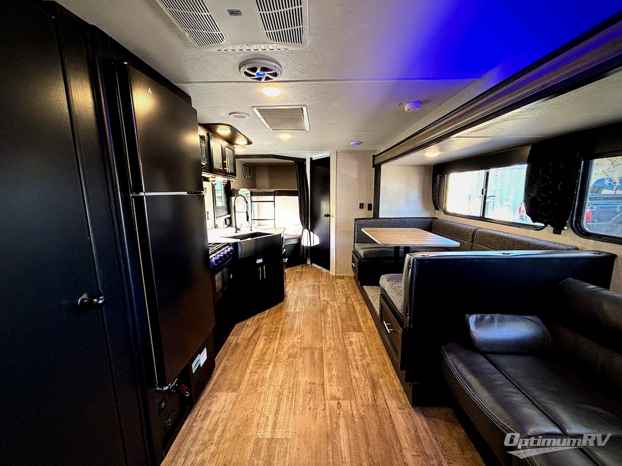 2022 Forest River Cherokee Grey Wolf 27DBH Photo 5