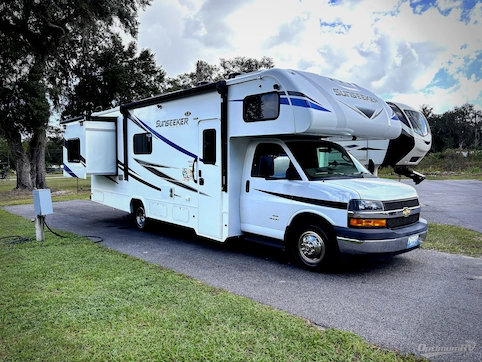Used 2020 Forest River RV Sunseeker LE 2550DSLE Chevy Featured Photo