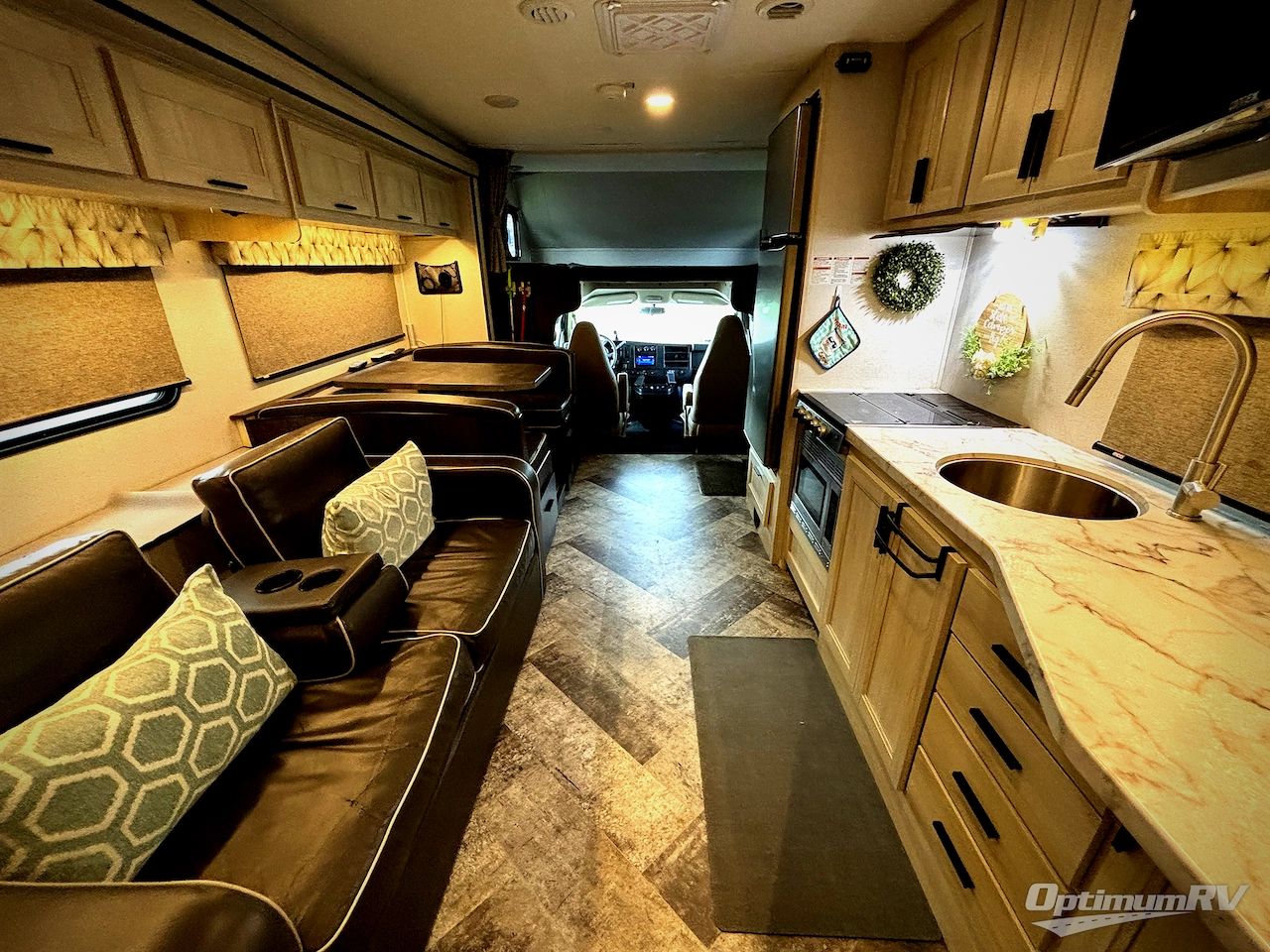 2020 Forest River Sunseeker LE 2550DSLE Chevy Photo 5