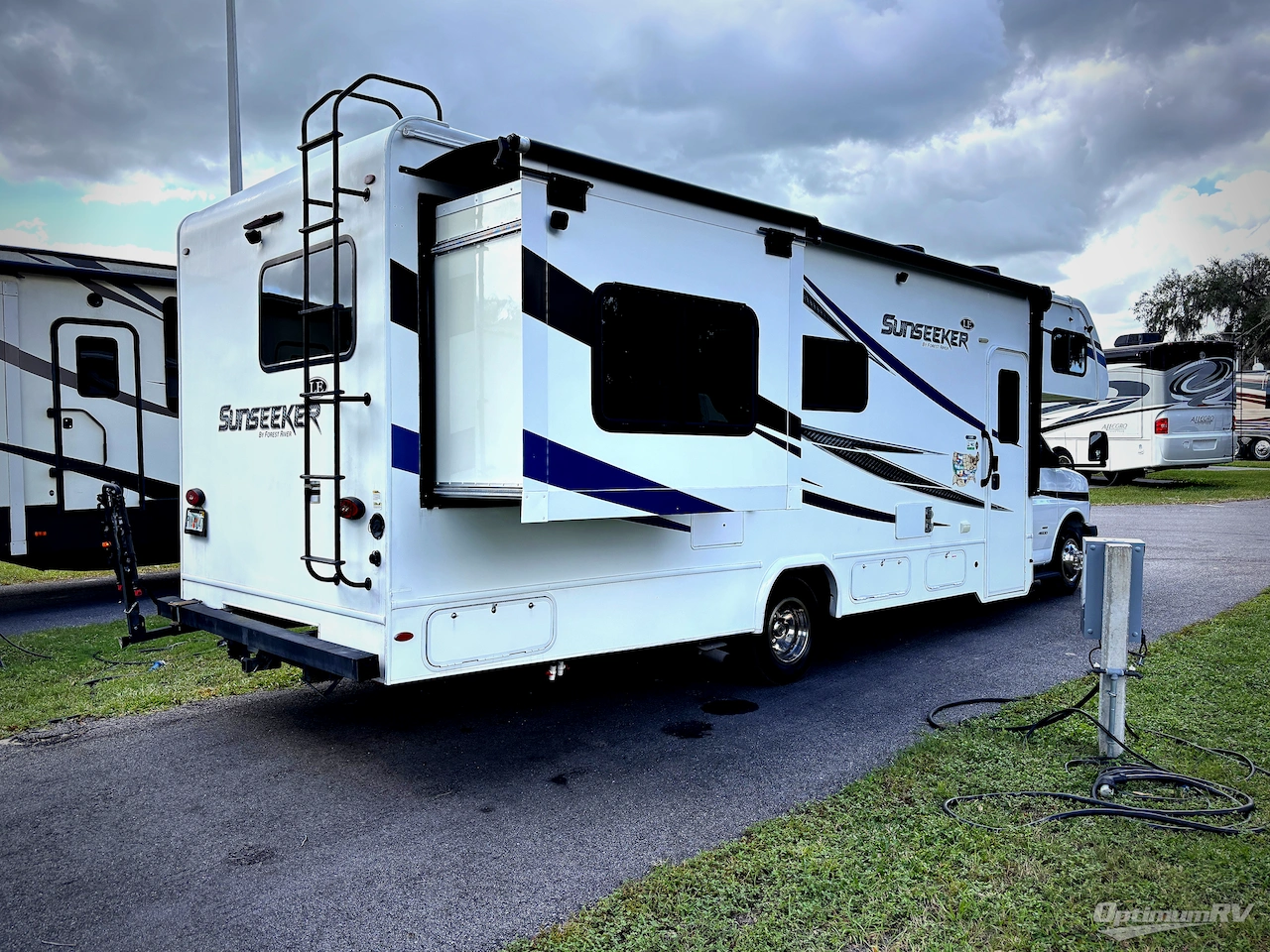2020 Forest River Sunseeker LE 2550DSLE Chevy Photo 2