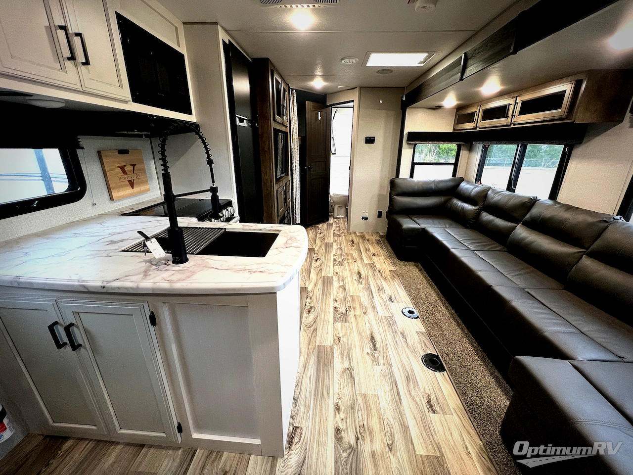 2021 Venture SportTrek ST281VBH Photo 4