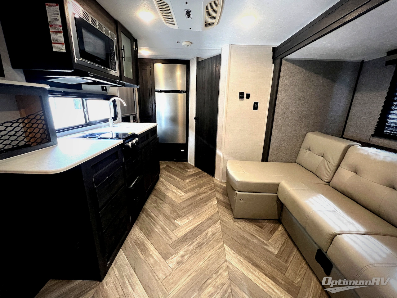 2021 Forest River Ozark 1800QS Photo 5