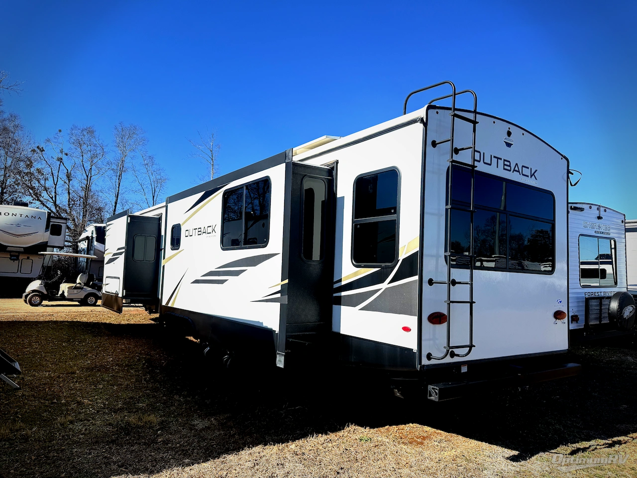 2022 Keystone Outback 330RL Photo 3