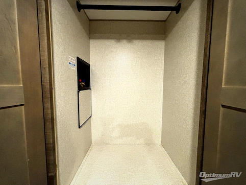 2022 Venture SportTrek ST333VIK RV Photo 3