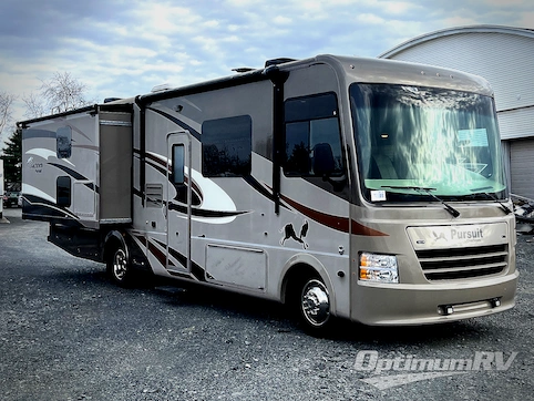 Used 2017 Coachmen Pursuit 33 BH Featured Photo