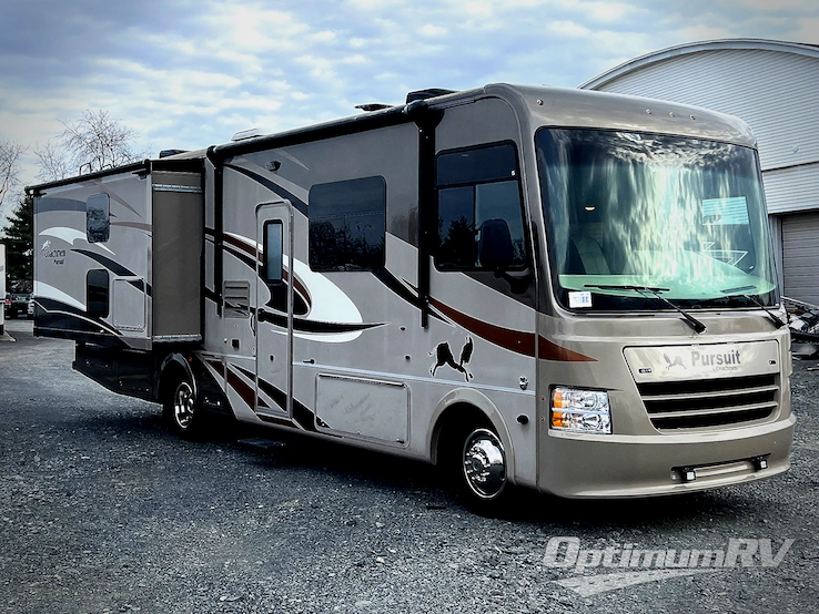2017 Coachmen Pursuit 33 BH RV Photo 1