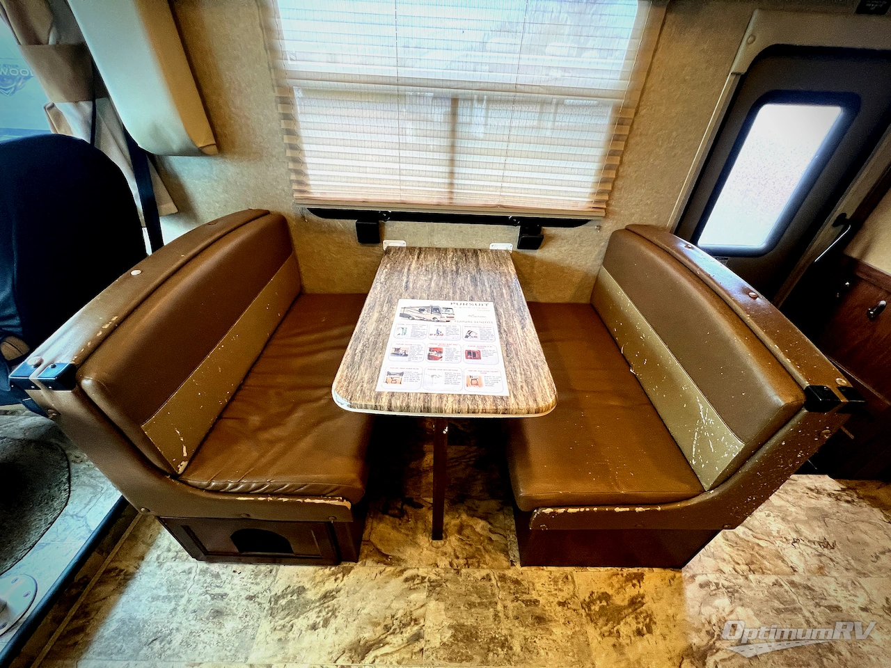 2017 Coachmen Pursuit 33 BH Photo 10