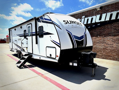 Used 2021 CrossRoads RV Sunset Trail SS272BH Featured Photo