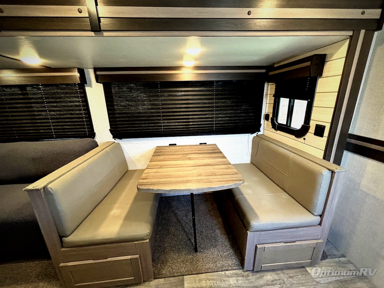 2021 CrossRoads Sunset Trail SS272BH Photo 8