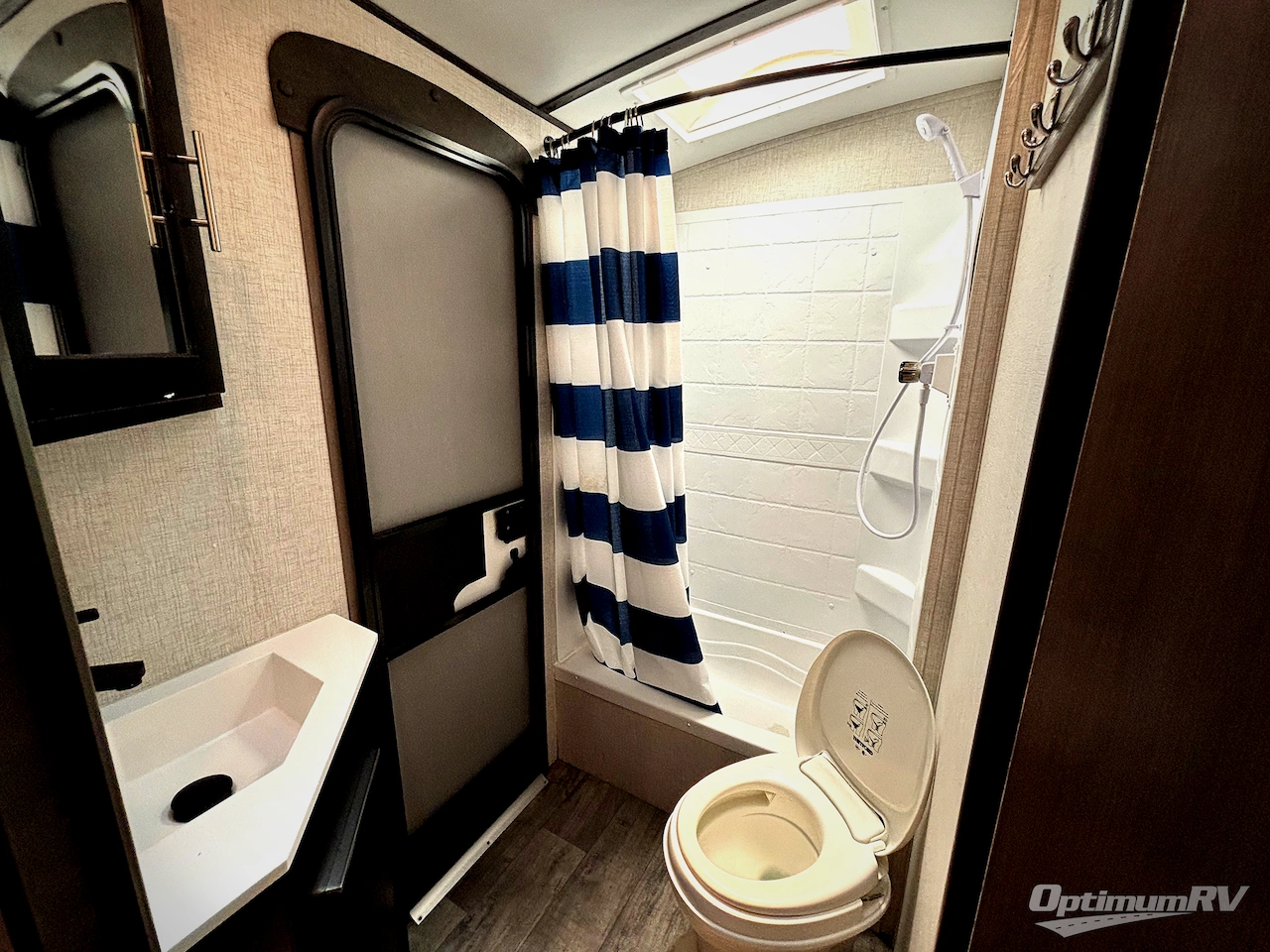 2021 CrossRoads Sunset Trail SS272BH Photo 12