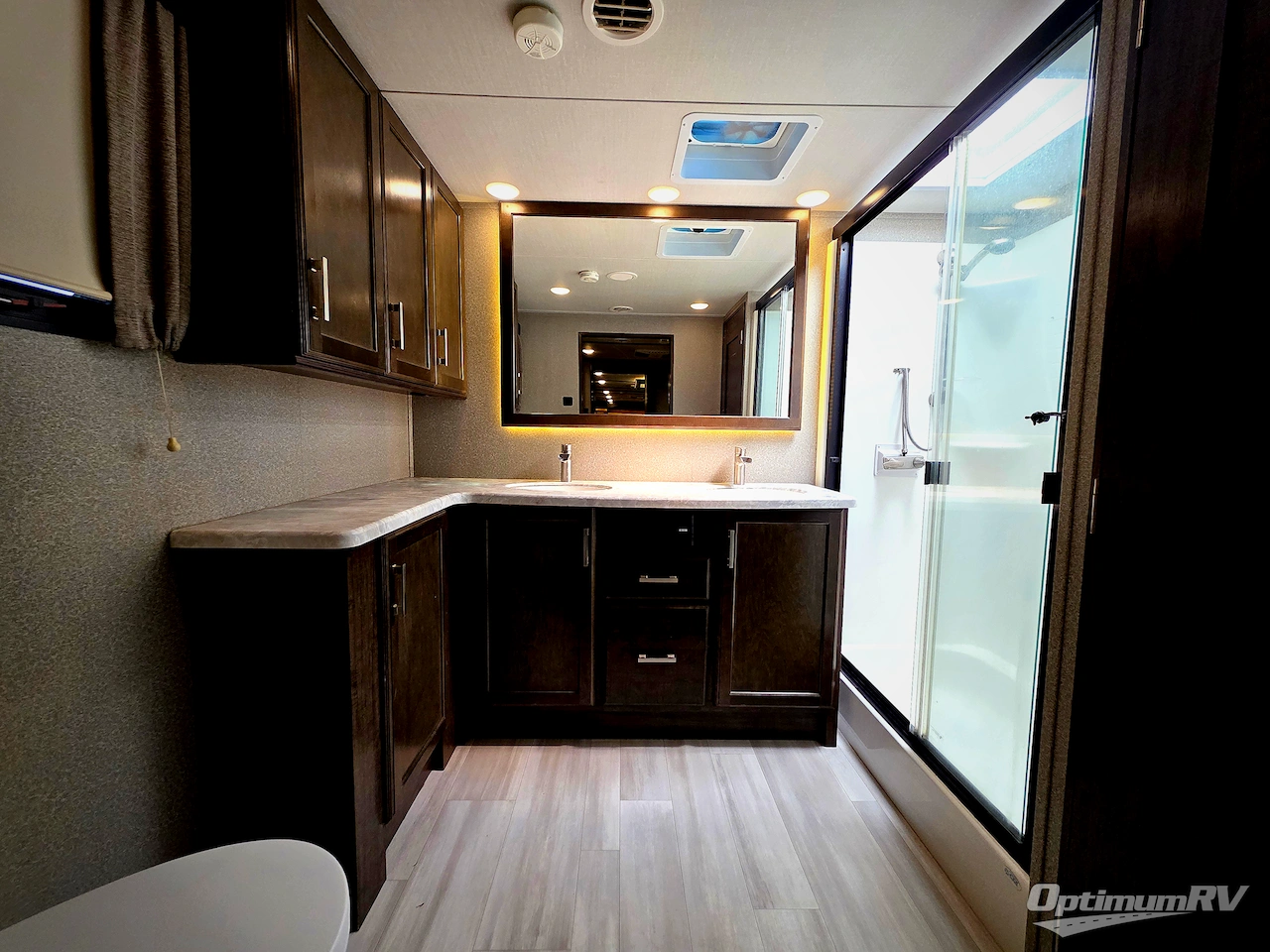 2021 Grand Design Solitude 380FL Photo 17