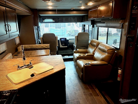 2018 Winnebago Intent 31P RV Photo 4