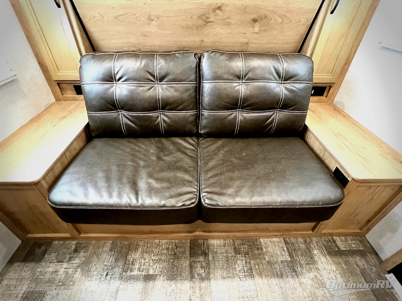 2021 Winnebago Towables Micro Minnie 2106DS Photo 4