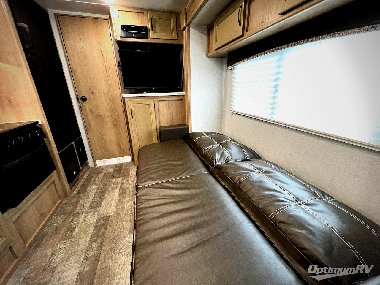 2021 Winnebago Towables Micro Minnie 2106DS Photo 12