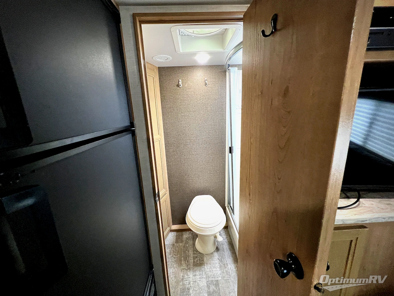 2021 Winnebago Towables Micro Minnie 2106DS Photo 21