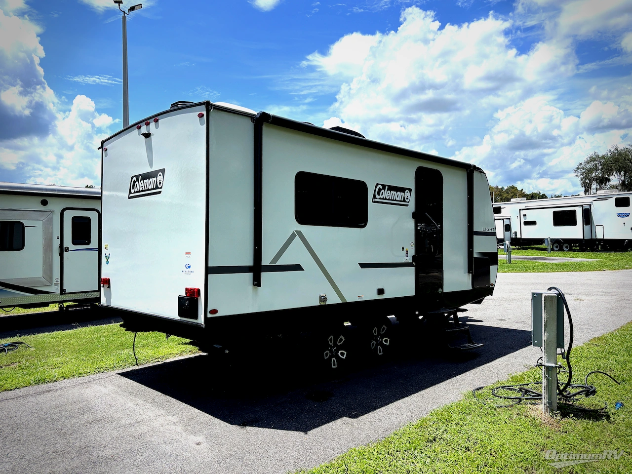 2025 Keystone Coleman Light 18RX Photo 2