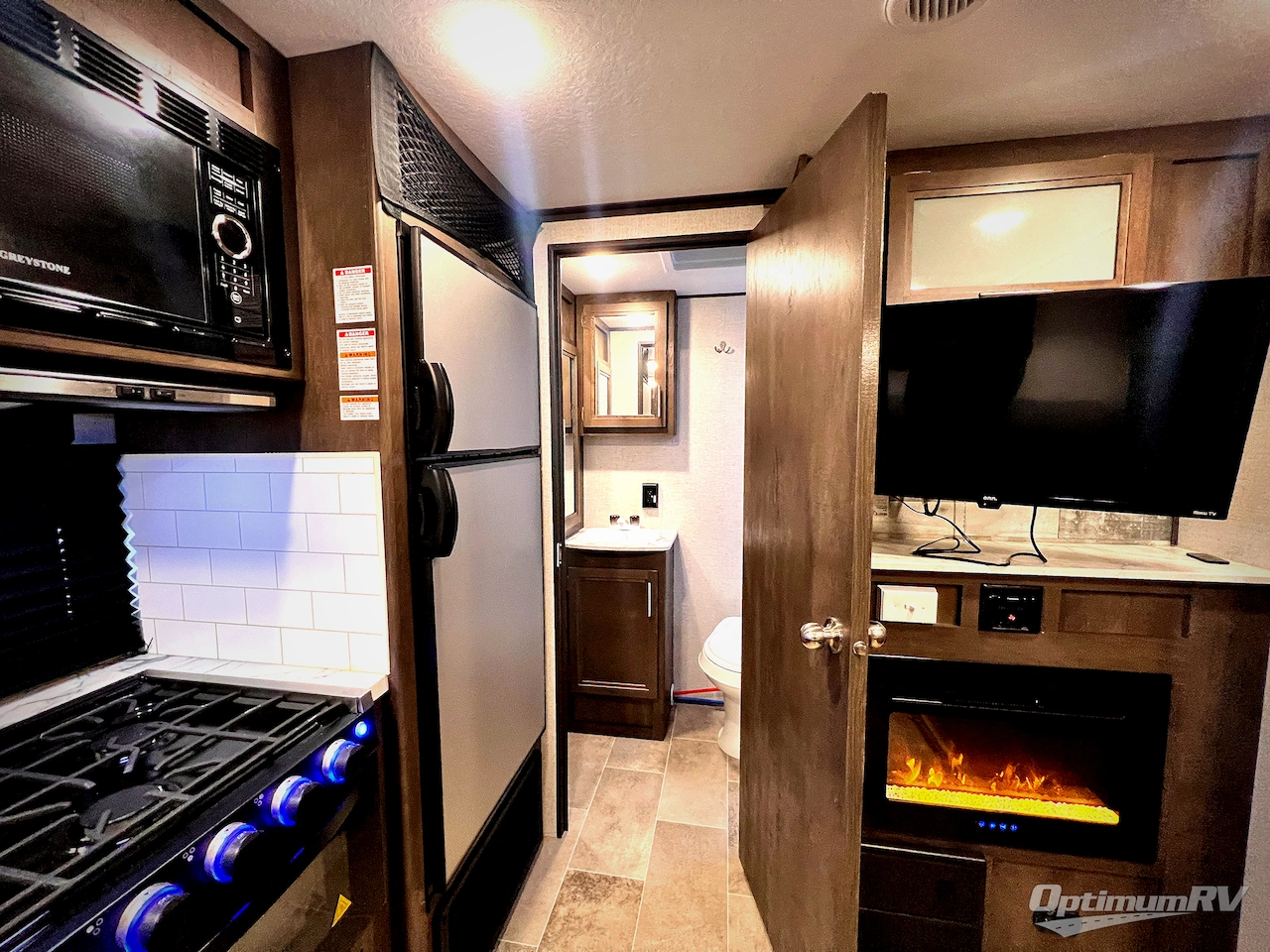 2021 Dutchmen Coleman Light 1805RB Photo 23