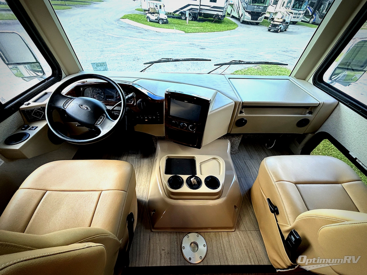 2019 Thor Windsport 29M Photo 8