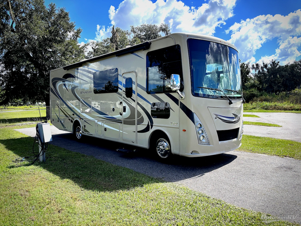 2019 Thor Windsport 29M Photo 1