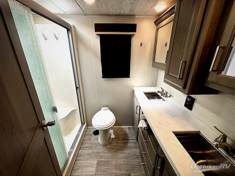 2021 Keystone Montana 3231CK RV Photo 3