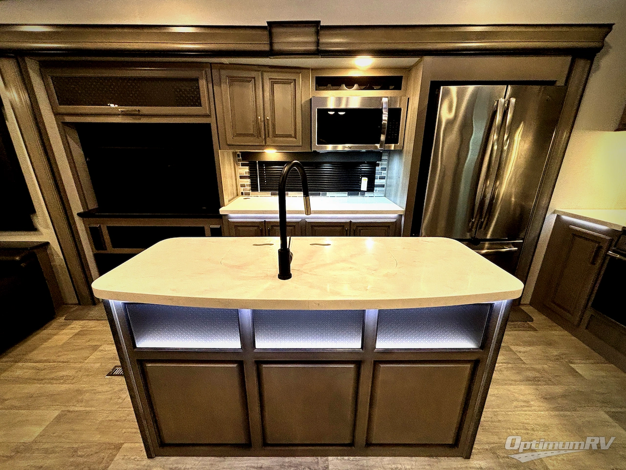 2021 Keystone Montana 3231CK Photo 6