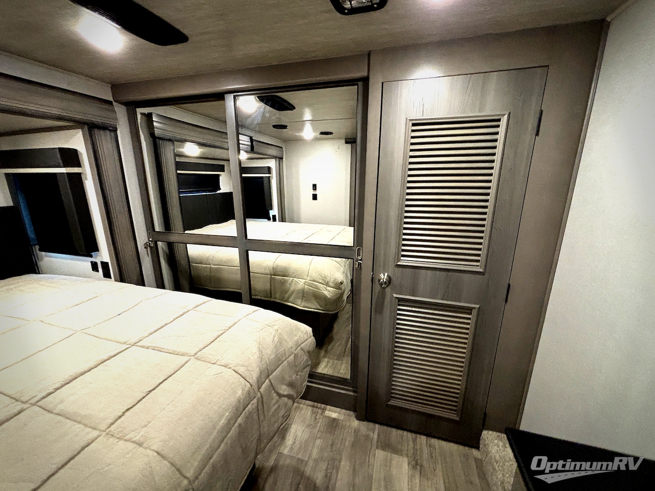 2021 Keystone Montana 3231CK Photo 10
