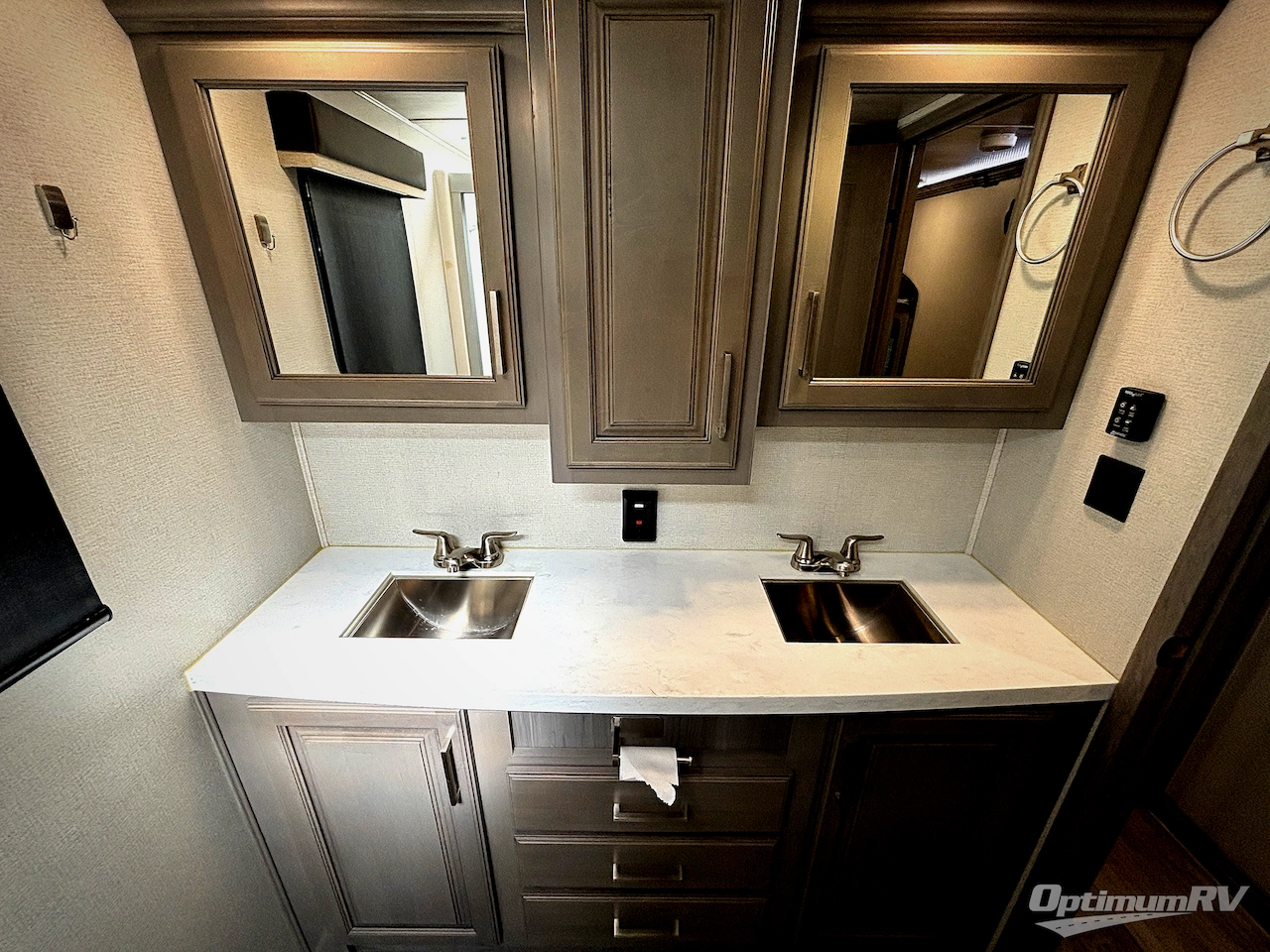 2021 Keystone Montana 3231CK Photo 14