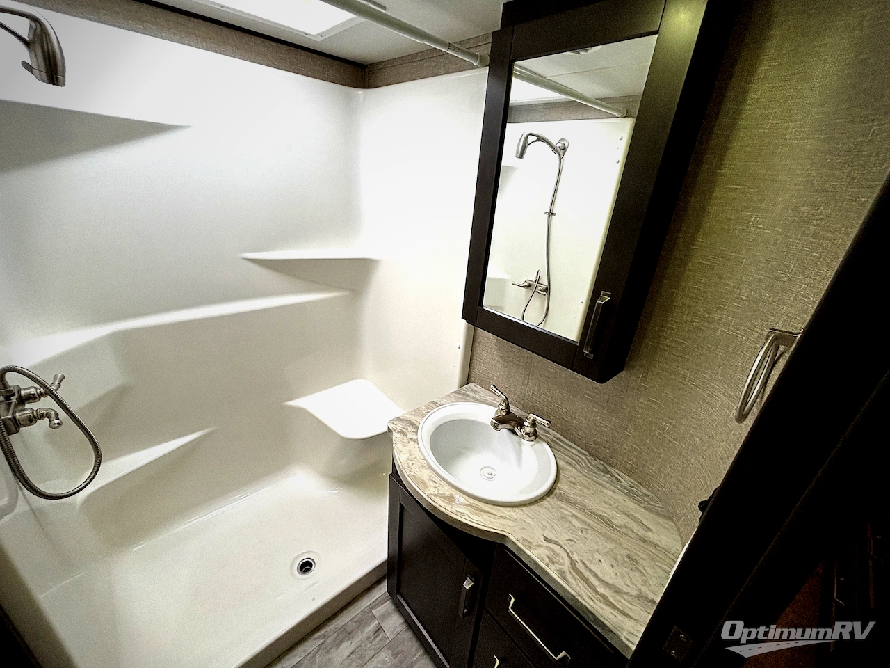 2021 Grand Design Reflection 340RDS Photo 15