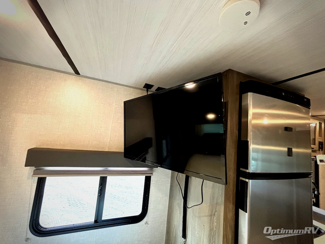 2022 Forest River Surveyor Legend 19RBLE Photo 7