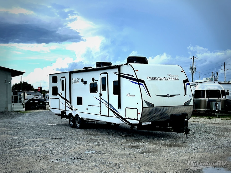 2022 Coachmen Freedom Express Select 31SE RV Photo 1