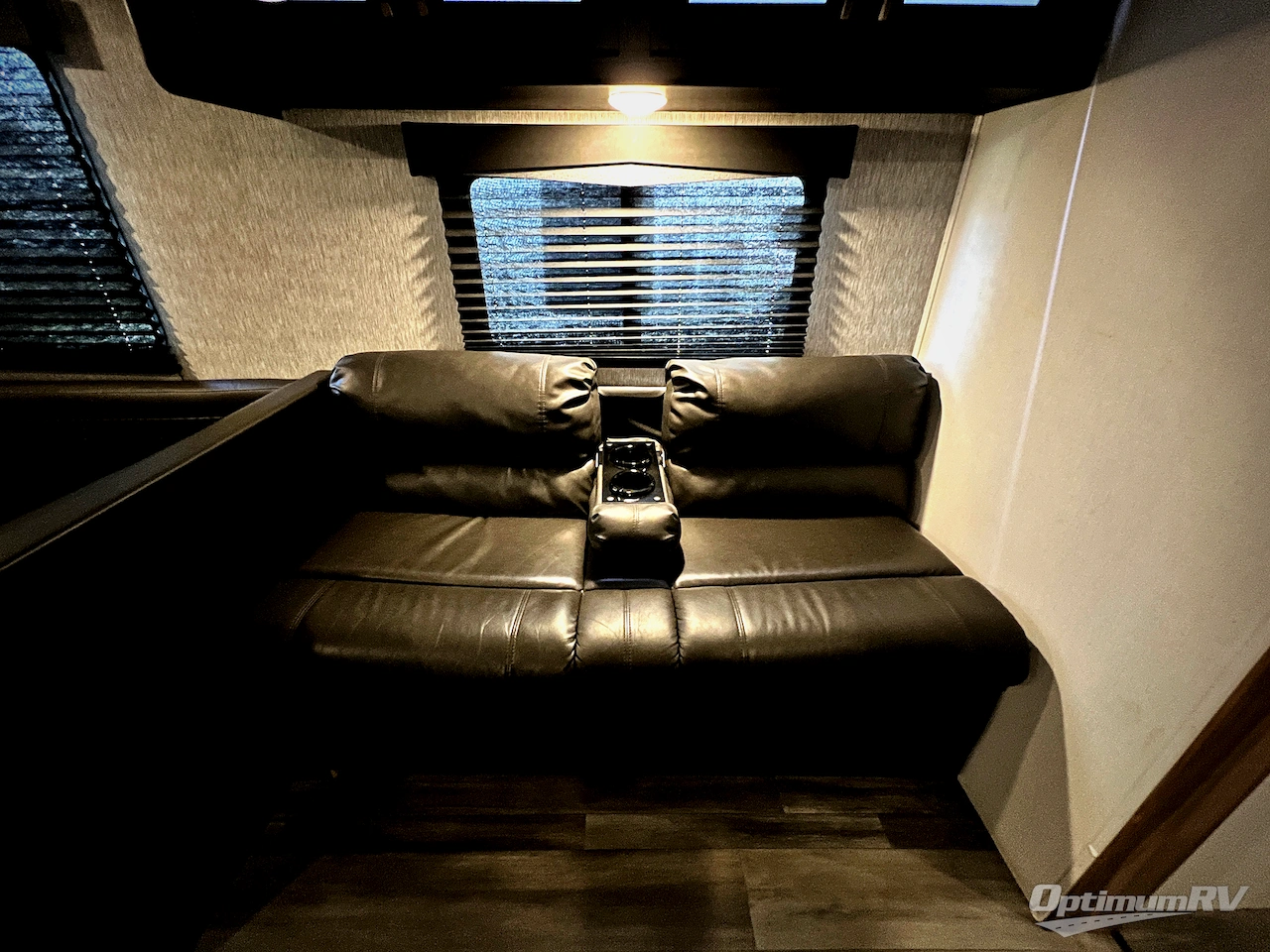 2022 Coachmen Freedom Express Select 31SE Photo 9