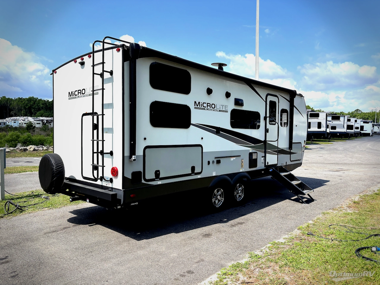 2023 Forest River Flagstaff Micro Lite 25BRDS Photo 2