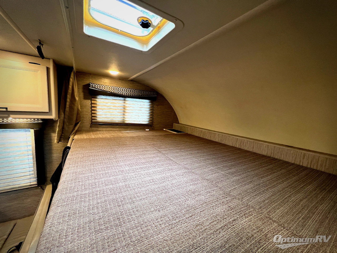 2021 Thor Four Winds 22E Photo 12